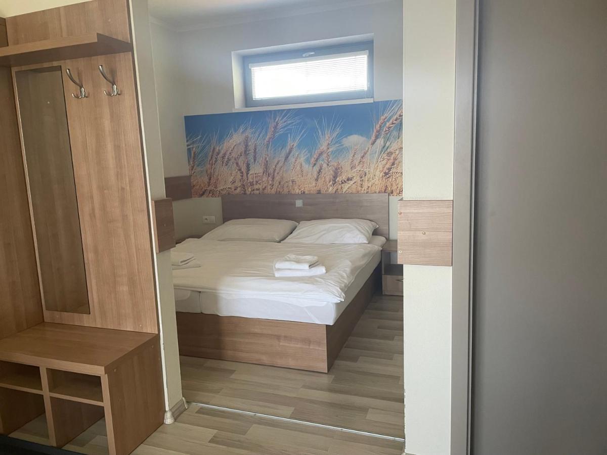 Apartmany Vera Besenova Bagian luar foto