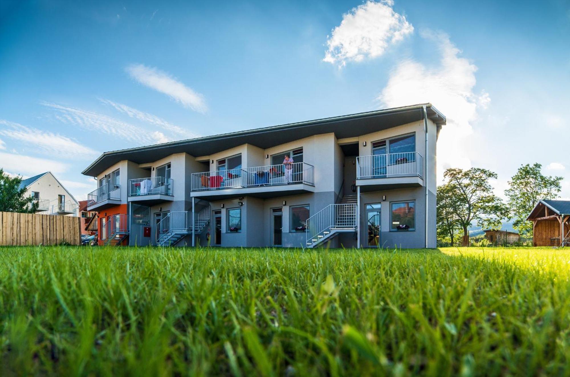 Apartmany Vera Besenova Bagian luar foto
